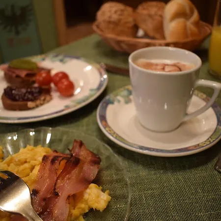 Fruehstueckspension Rehwinkl Sölden